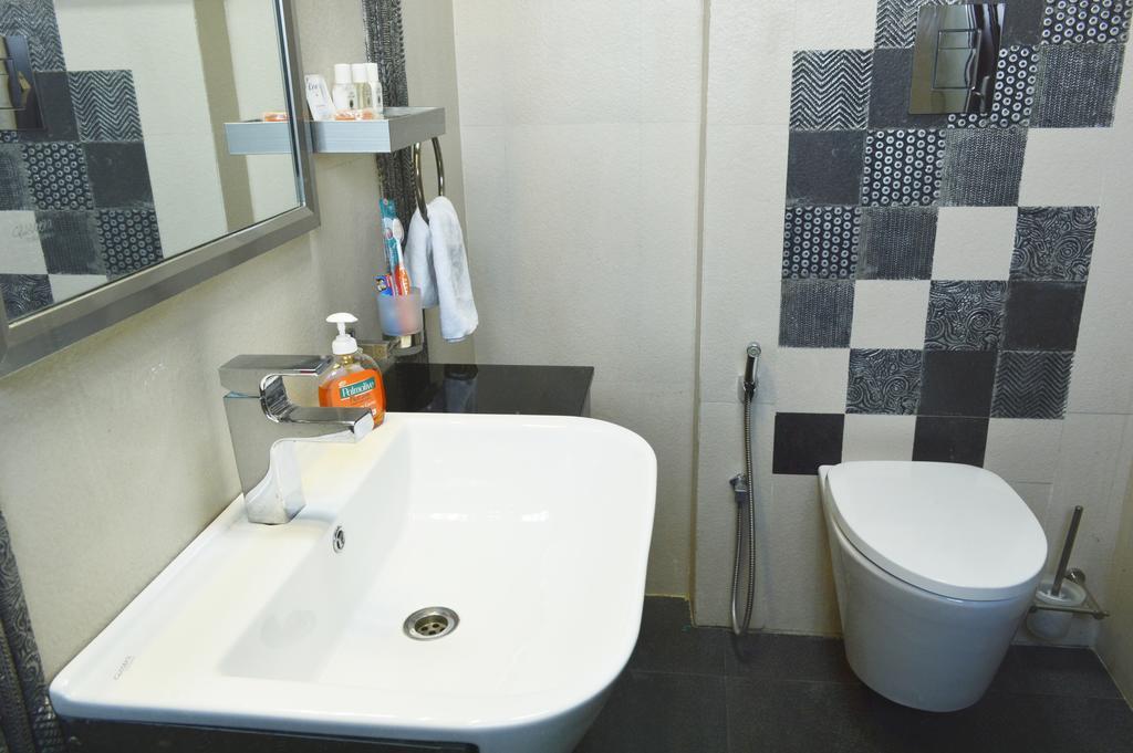 When In Gurgaon - Service Apartments, Near Medanta Medicity Delhi  Exterior foto